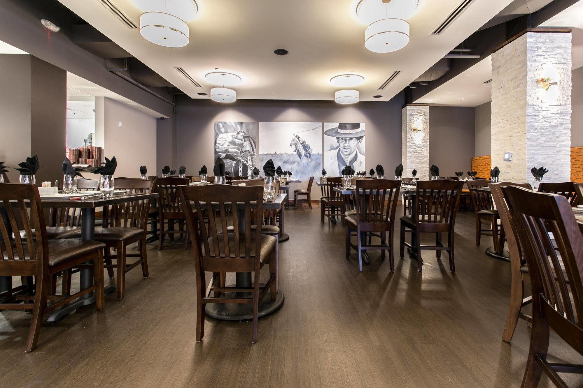 Holiday Inn Hotel & Suites Chattanooga By Ihg Exterior foto
